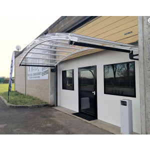https://www.techni-contact.ovh/ressources/images/produits/merchandising/abri-polycarbonate-sur-mesure-16354600-1.jpg - Protection maximale contre le givre, grêle, neige, pluie etc..