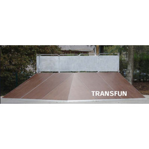 https://www.techni-contact.ovh/ressources/images/produits/merchandising/aire-de-jeux-skatepark-13193615-1.jpg - Hauteur à la table : 1.50 m - Largeur : 4 m - Longueur : 7.20 m