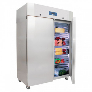 https://www.techni-contact.ovh/ressources/images/produits/merchandising/armoire-refrigeree-porte-pleine-froid-positif-12788055-1.jpg - Capacité : 1410 Litres