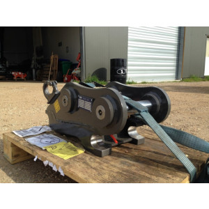 https://www.techni-contact.ovh/ressources/images/produits/merchandising/attache-rapide-hydraulique-pour-pelles-6-a-13-tonnes-25545575-1.jpg - Attaches reprise godets à axes