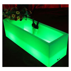 https://www.techni-contact.ovh/ressources/images/produits/merchandising/bac-a-glacons-et-bouteilles-led-rgb-37243742-1.jpg - Mobilier lumineux pour cocktails et apéritifs aux bars