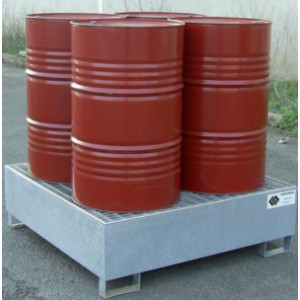 https://www.techni-contact.ovh/ressources/images/produits/merchandising/bac-de-retention-4-futs-en-acier-15616319-1.jpg - Rétention : 440 litres - En acier galvanisé
