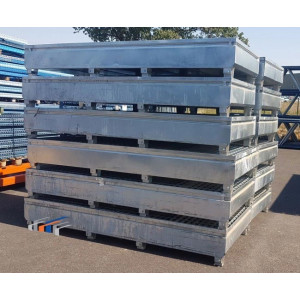 https://www.techni-contact.ovh/ressources/images/produits/merchandising/bac-de-retention-acier-d-occasion-35316623-1.jpg - Avec caillebotis en acier galvanisé