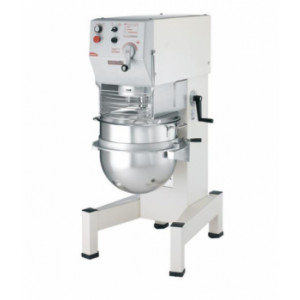 https://www.techni-contact.ovh/ressources/images/produits/merchandising/batteur-melangeur-pour-boulangerie-4272463-1.jpg - Puissance : 1.5 Kw  - Capacité : 60 L