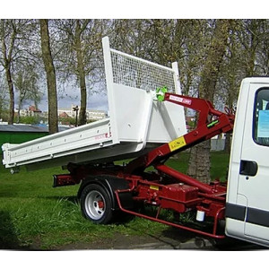 https://www.techni-contact.ovh/ressources/images/produits/merchandising/benne-amovible-classe-i-95873721-1.jpg - Pour véhicule 3,5t