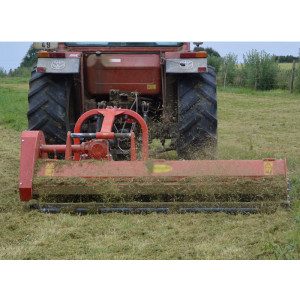 https://www.techni-contact.ovh/ressources/images/produits/merchandising/broyeur-agricole-lourd-962210-1.jpg - Largeurs de travail : de 1,60 m à 2,50 m -  Tracteurs de 45 à 90 CV.