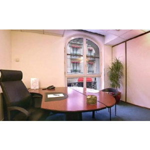 https://www.techni-contact.ovh/ressources/images/produits/merchandising/bureaux-a-louer-champs-elysees-435247-1.jpg - Situé sur la plus prestigieuse avenue du monde