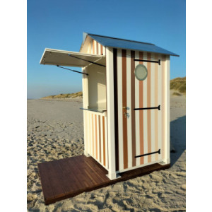 https://www.techni-contact.ovh/ressources/images/produits/merchandising/cabine-paillote-kiosque-bar-en-bois-27617246-1.jpg - Dimension intérieure 1.26 m x 1.26 m x hauteur 2.07 m / 2.48 m
