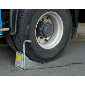 https://www.techni-contact.ovh/ressources/images/produits/merchandising/cale-automatique-pour-camion-12886381-1.jpg - Bloques roue