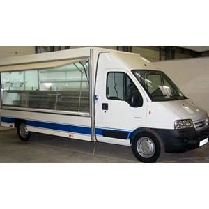 https://www.techni-contact.ovh/ressources/images/produits/merchandising/camion-alimentation-generale-661999-1.jpg - Camion de tournée