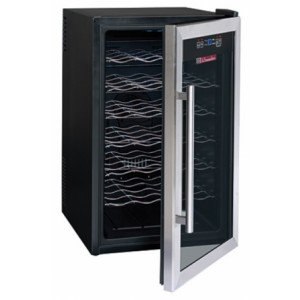 https://www.techni-contact.ovh/ressources/images/produits/merchandising/cave-a-vin-de-service-3811578-1.jpg - Capacité maximale : 70 Litres