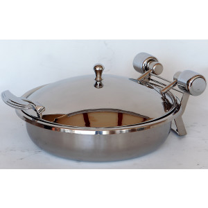 https://www.techni-contact.ovh/ressources/images/produits/merchandising/chafing-dish-rond-a-induction-325117-1.jpg - Couvercle inox ou en verre - Charnière laiton - Capacité : 3.8 L