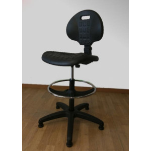 https://www.techni-contact.ovh/ressources/images/produits/merchandising/chaise-d-atelier-polyurethane-9462783-1.jpg - Réglable en hauteur par lift de 62 à 88 cm