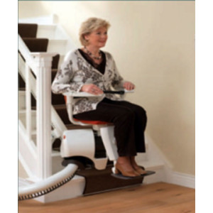 https://www.techni-contact.ovh/ressources/images/produits/merchandising/chaise-monte-escalier-1349009-1.jpg - Charge nominale : jusqu'à 130 kg