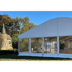 https://www.techni-contact.ovh/ressources/images/produits/merchandising/chapiteau-tente-de-reception-hauteur-2-30-a-5-m-capacite-10-a-3000-personnes-36757755-1.jpg - Hauteur 2,30 à 5 m - Capacité : 10 à 3000 personnes