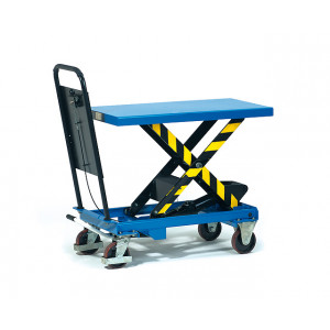 https://www.techni-contact.ovh/ressources/images/produits/merchandising/chariot-a-plate-forme-elevatrice-2900868-1.jpg - Charge : 500 - 700 - 1000 Kg