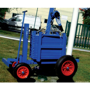 https://www.techni-contact.ovh/ressources/images/produits/merchandising/chariot-controle-de-securite-terrain-de-sport-14574400-1.jpg - Structure métallique plastifiée - 2 roues orientables