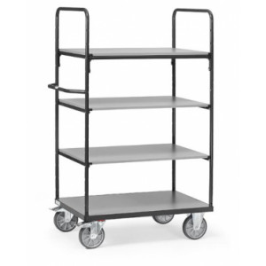 https://www.techni-contact.ovh/ressources/images/produits/merchandising/chariot-haut-a-plateaux-600-kg-71237151-1.jpg - Capacité de charge : 600 Kg - 1 plateau fixe et 3 amovibles en mélaminé - Roues à bandage TPE