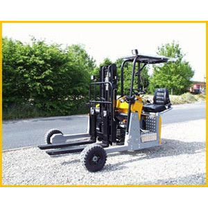 https://www.techni-contact.ovh/ressources/images/produits/merchandising/chariots-elevateurs-a-embarquer-9808628-1.jpg - Capacité 1500 kg - 25,6 CV