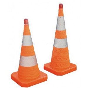 https://www.techni-contact.ovh/ressources/images/produits/merchandising/cone-de-signalisation-pliable-1565133-1.jpg - Hauteurs : 550mm / 700mm - Poids : 1.3kg / 2.5kg - Matière : Polypropylène