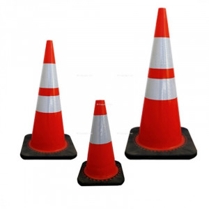 https://www.techni-contact.ovh/ressources/images/produits/merchandising/cone-de-signalisation-reflechissant-900-mm-10795165-1.jpg - Hauteurs : 450mm / 900mm - Poids : 1.5kg / 4.20kg - Matière : PVC