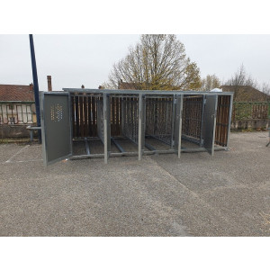 https://www.techni-contact.ovh/ressources/images/produits/merchandising/consigne-individuelle-securisee-velo-25612294-1.jpg - 5 casiers : l 3,74m x L 2,23m x H 1,416m