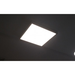 https://www.techni-contact.ovh/ressources/images/produits/merchandising/dalle-lumineuse-plafond-13283767-1.jpg - Dimensions (mm) : 600 x 600