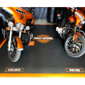 https://www.techni-contact.ovh/ressources/images/produits/merchandising/dalles-clipsables-pour-garage-moto-14433348-1.jpg - Simple et rapide à Installer, nos dalles PVC sont hyper résistantes