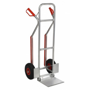 https://www.techni-contact.ovh/ressources/images/produits/merchandising/diable-en-aluminium-203571-1.jpg - Charge utile : 200 Kg
