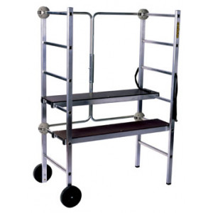https://www.techni-contact.ovh/ressources/images/produits/merchandising/echafaudage-pliant-aluminium-7008692-1.jpg - Pliable en aluminium