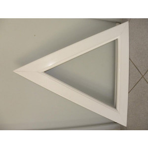 https://www.techni-contact.ovh/ressources/images/produits/merchandising/fermeture-pvc-sur-mesure-304764-1.jpg - Formes : triangles, ogives, trapèzes et autres