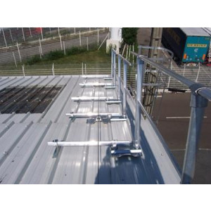 https://www.techni-contact.ovh/ressources/images/produits/merchandising/garde-corps-en-aluminium-a-2-lisses-14167433-1.jpg - Solution innovante pour protection collective
