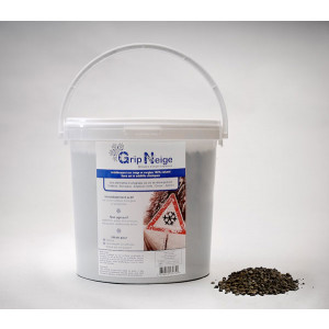 https://www.techni-contact.ovh/ressources/images/produits/merchandising/granule-anti-glisse-neige-et-verglas-5014402-1.jpg - Disponible en seau de 10 litres ou sac de 40 litres