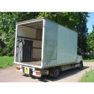 https://www.techni-contact.ovh/ressources/images/produits/merchandising/hayon-elevateur-pour-personne-handicapee-3217962-1.jpg - Capacité : 300 kg