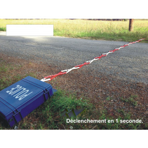 https://www.techni-contact.ovh/ressources/images/produits/merchandising/herse-police-11804835-1.jpg - Déploiement en 1 seconde par pédale filaire