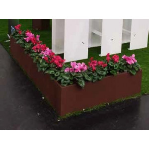 https://www.techni-contact.ovh/ressources/images/produits/merchandising/jardiniere-en-pyramide-12229728-1.jpg - En acier galvanisé et verni ou en acier inox
