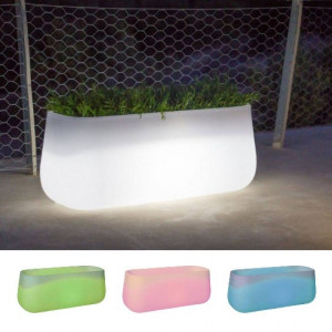 https://www.techni-contact.ovh/ressources/images/produits/merchandising/jardiniere-lumineuse-83455736-1.jpg - Rechargeable : solaire et électrique