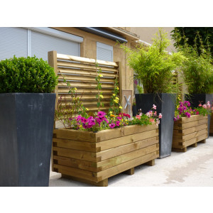 https://www.techni-contact.ovh/ressources/images/produits/merchandising/jardiniere-mi-bois-urbaine-9624143-1.jpg - Dimension (cm) : 120 x 60 x 53