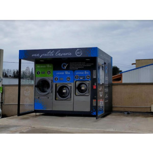https://www.techni-contact.ovh/ressources/images/produits/merchandising/kiosque-laverie-parking-38385875-1.jpg - Dimensions : 3 x 2,5 x 2,5 m