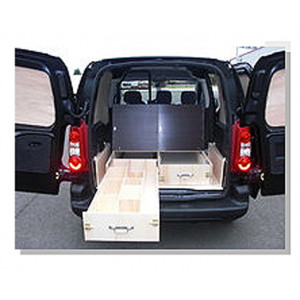 https://www.techni-contact.ovh/ressources/images/produits/merchandising/kit-de-rangement-sur-citroen-berlingo-3957953-1.jpg - Kit de rangement avec casiers tiroirs