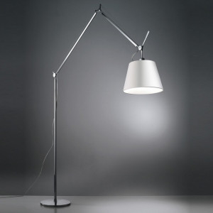 https://www.techni-contact.ovh/ressources/images/produits/merchandising/lampadaire-tolomeo-mega-avec-interrupteur-artemide-93216144-1.jpg - Lampadaire Tolomeo Mega avec Interrupteur ARTEMIDE combine un design unique et élégant avec des finitions de grande qualité