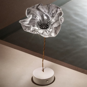 https://www.techni-contact.ovh/ressources/images/produits/merchandising/lampe-de-table-led-la-fleur-slamp-89249374-1.jpg - Lampe de Table LED La Fleur SLAMP a un design moderne et à la fois élégant