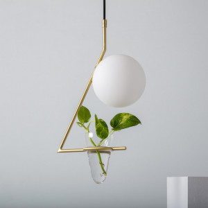 https://www.techni-contact.ovh/ressources/images/produits/merchandising/lampe-suspendue-84771831-1.jpg - Lampe Suspendue Moonlight Tiga combine un design unique et élégant avec des finitions de grande qualité