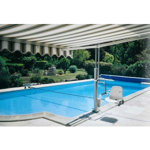 https://www.techni-contact.ovh/ressources/images/produits/merchandising/leve-personne-piscine-a-rotation-15245302-1.jpg - Rotation automatique 180°