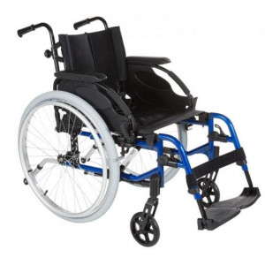 https://www.techni-contact.ovh/ressources/images/produits/merchandising/location-fauteuil-roulant-manuel-largeur-d-assise-38-a-50-cm-capacite-125-kg-17314993-1.jpg - Capacité : 125 kg