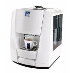 https://www.techni-contact.ovh/ressources/images/produits/merchandising/machine-a-cafe-manuel-professionnelle-lavazza-5926882-1.jpg - Autonomie de 1,8 litre