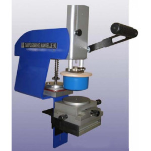 https://www.techni-contact.ovh/ressources/images/produits/merchandising/machine-tampographie-manuelle-2603104-1.jpg - Rendement : 450 à 600 cycles / heure