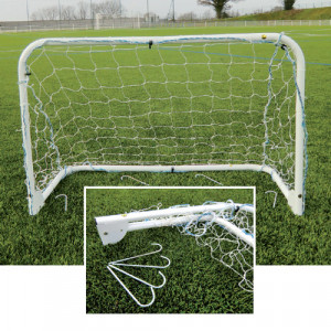 https://www.techni-contact.ovh/ressources/images/produits/merchandising/mini-but-acier-pliable-de-football-4734547-1.jpg - Dimensions (H x l x L) : 120 x 80 x 60 cm - Livré avec son filet