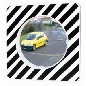 https://www.techni-contact.ovh/ressources/images/produits/merchandising/miroir-routier-reglementaire-15778390-1.jpg - Distance de visibilité : de 8 à 15 m