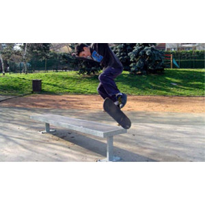 https://www.techni-contact.ovh/ressources/images/produits/merchandising/mur-pour-skate-parks-8893029-1.jpg - Hauteur à la table : 0.55-0.35 m - Largeur : 0.50 m - Longueur : 3.08 m